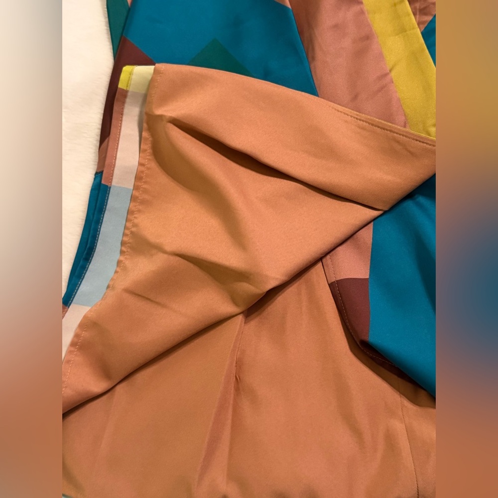 Express Multicolor Wrap Top - Picture 6 of 8